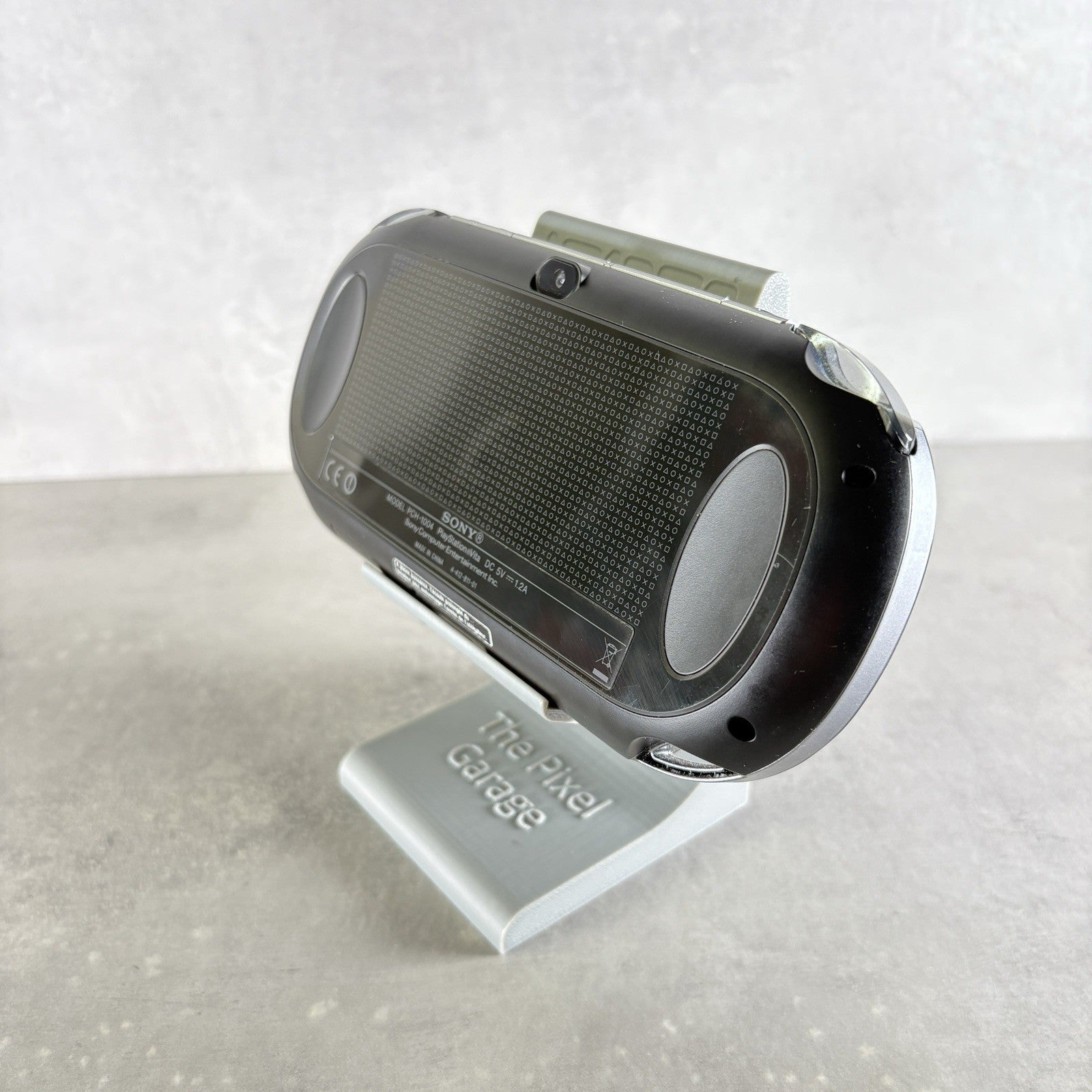 Sony PS VITA OLED PCH-1004 CONSOLE + Caricatore Mod Con Giochi
