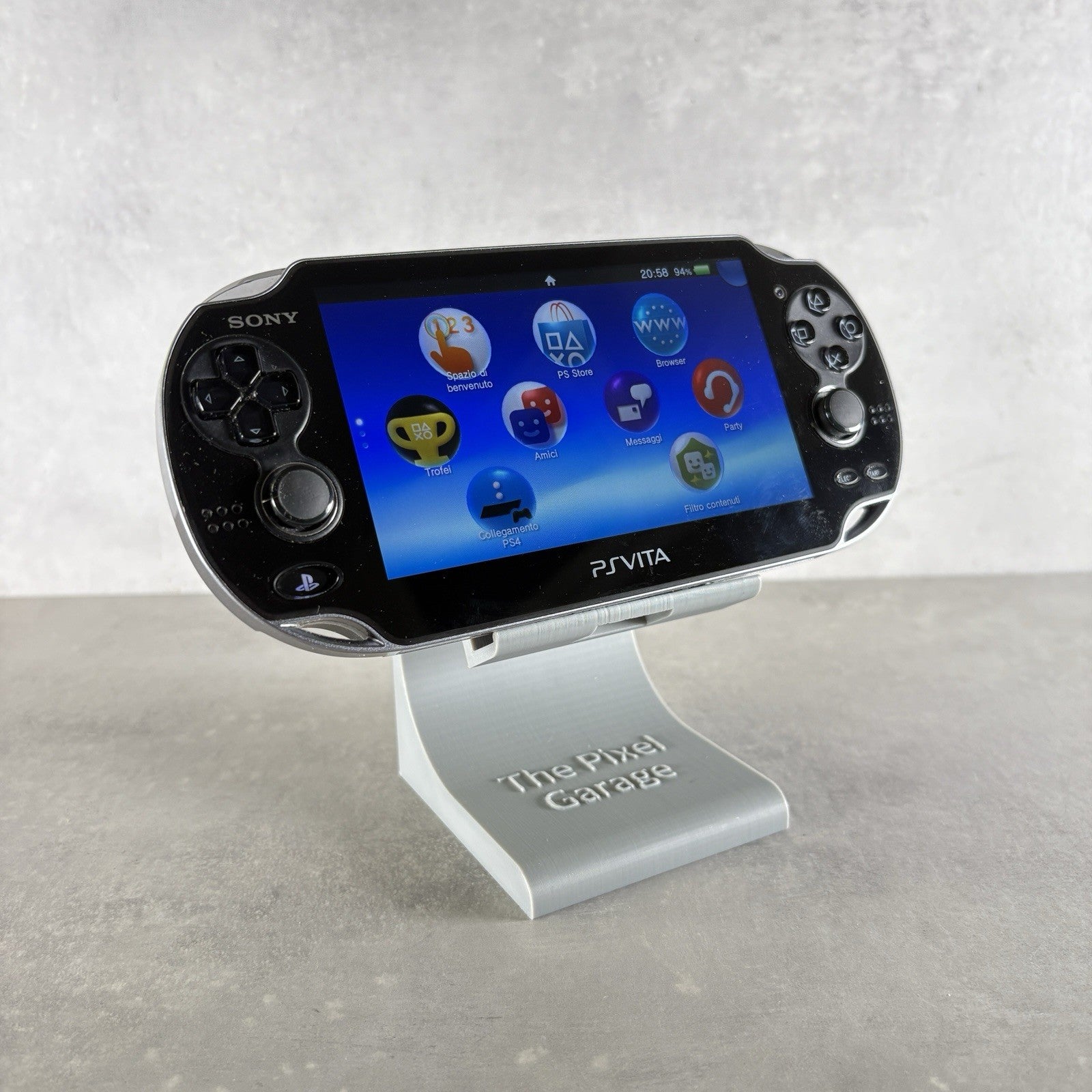 Sony PS VITA OLED PCH-1004 CONSOLE + Caricatore Mod Con Giochi