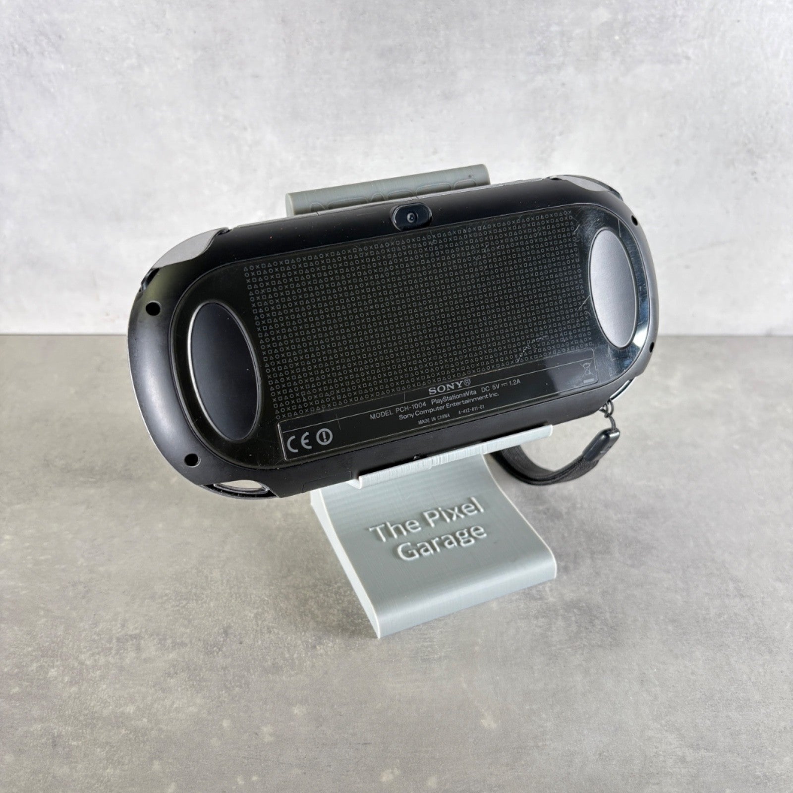 Sony PS VITA OLED PCH-1004 Nero  Console + Caricatore