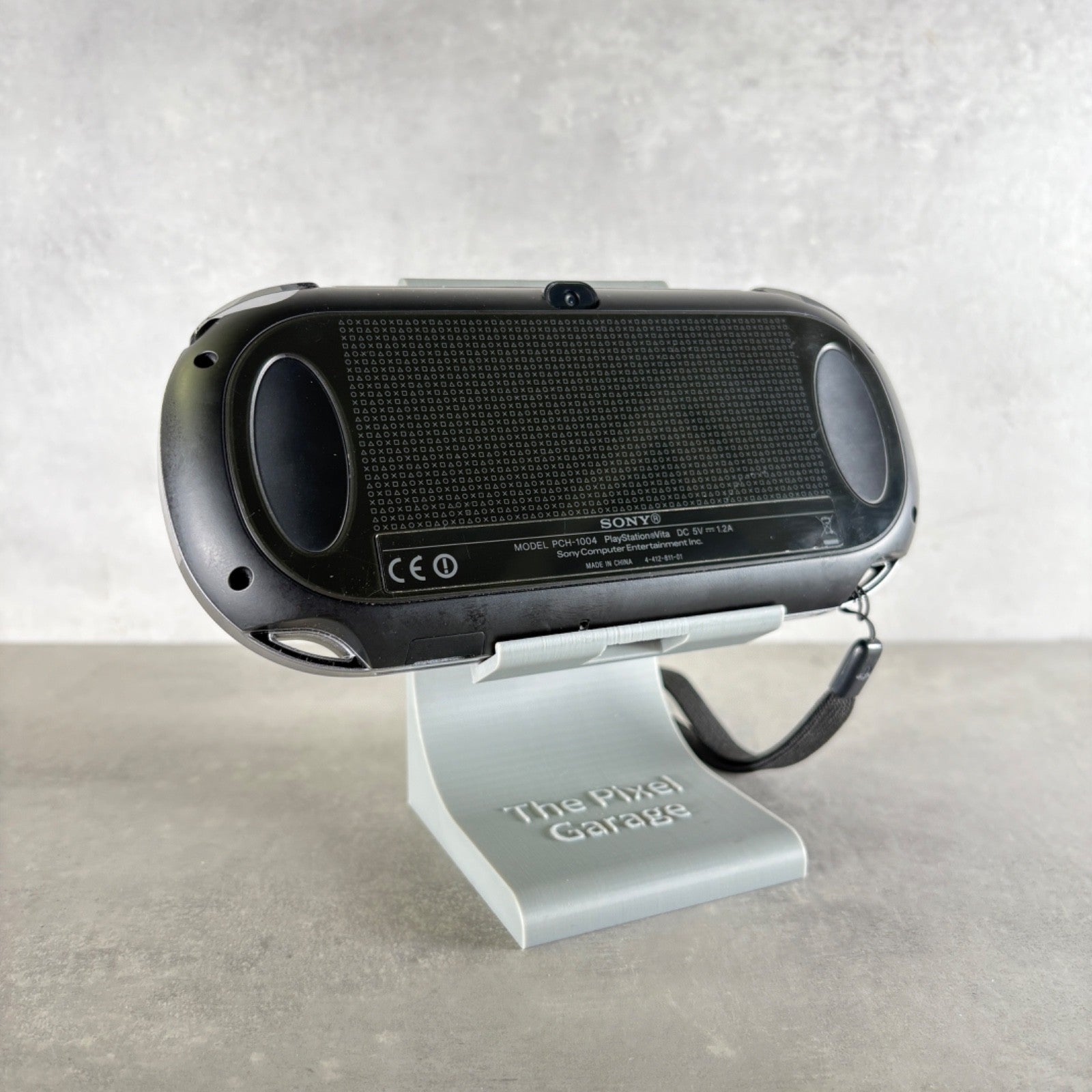 Sony PS VITA OLED PCH-1004 Nero  Console + Caricatore