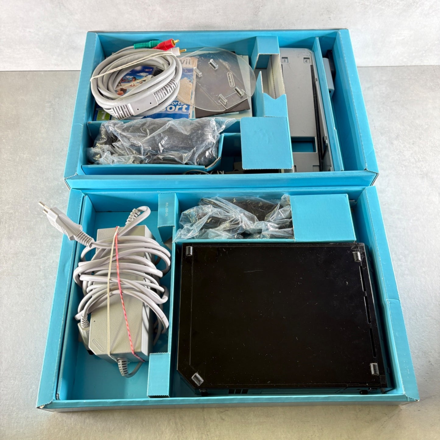 WII CONSOLE WII Nero EDIZIONE LIMITATA + WII Sports e WII Sports Resort COMPLETA