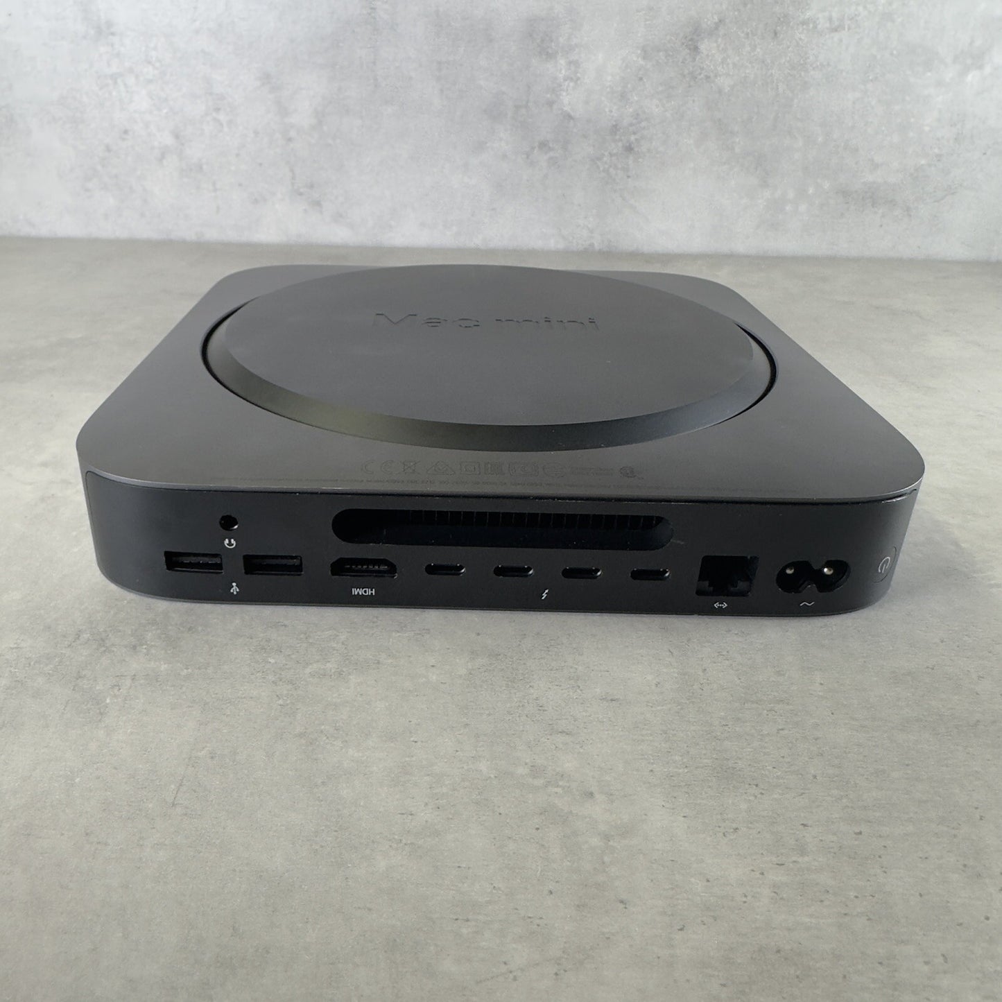 APPLE MAC MINI 2018 128GB SSD Intel quad core i3 3,6 GHz 8GB RAM Sequoia 15.0.1