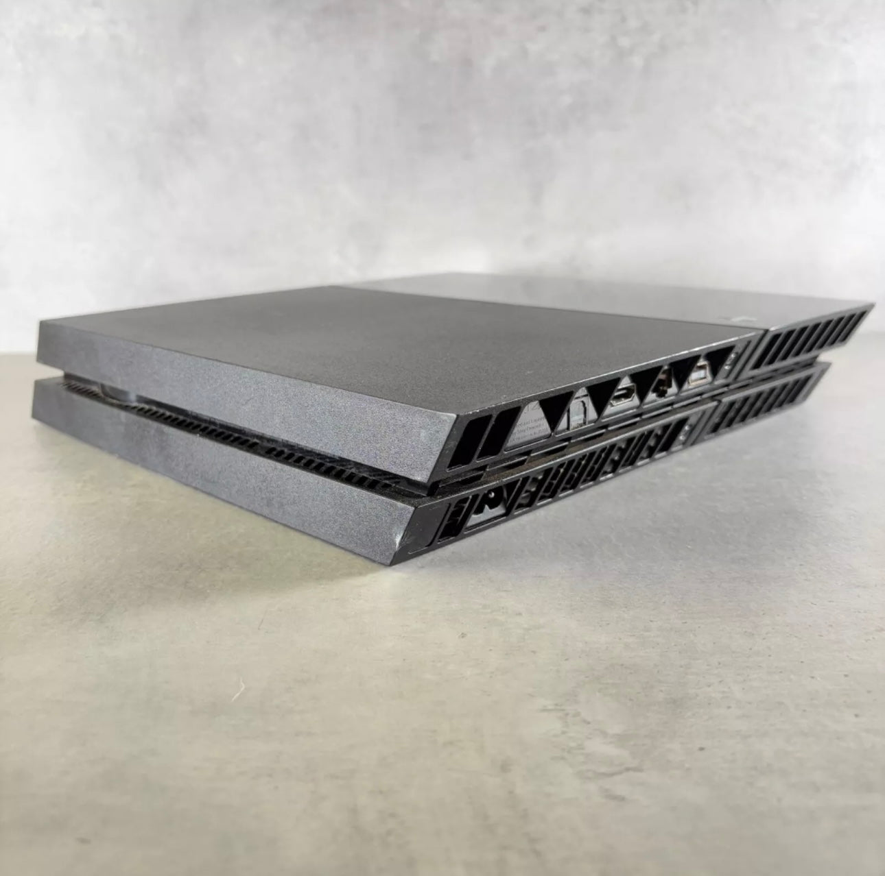PlayStation 4 Console + Cavo