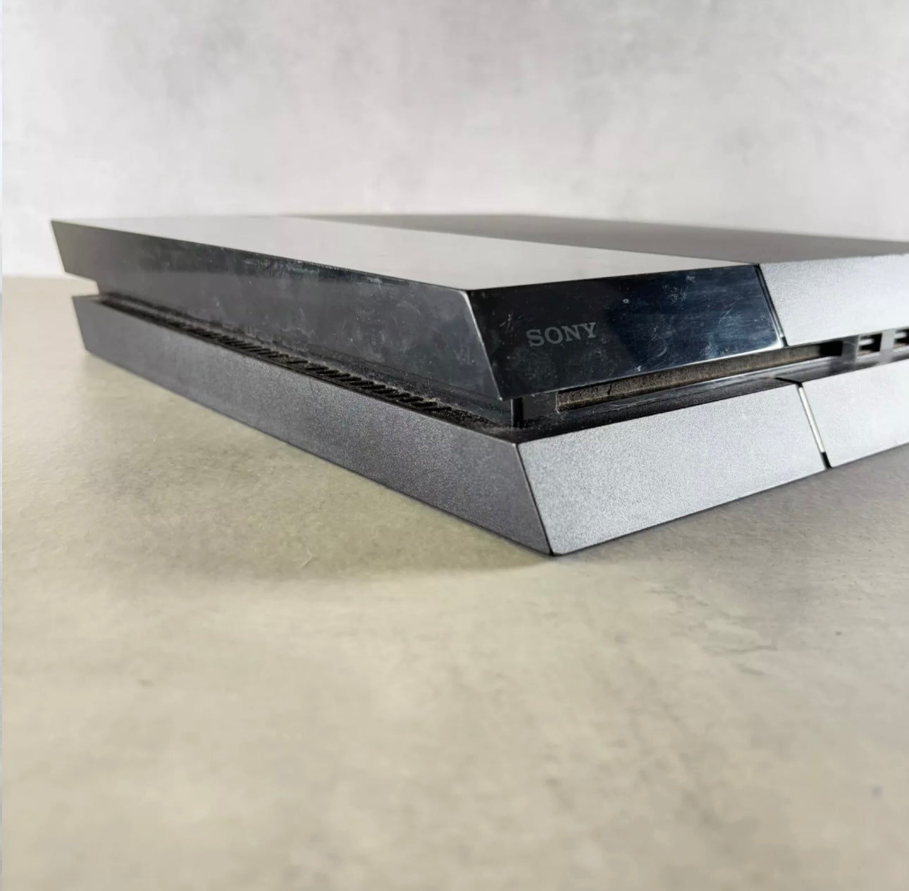 PlayStation 4 Console + Cavo