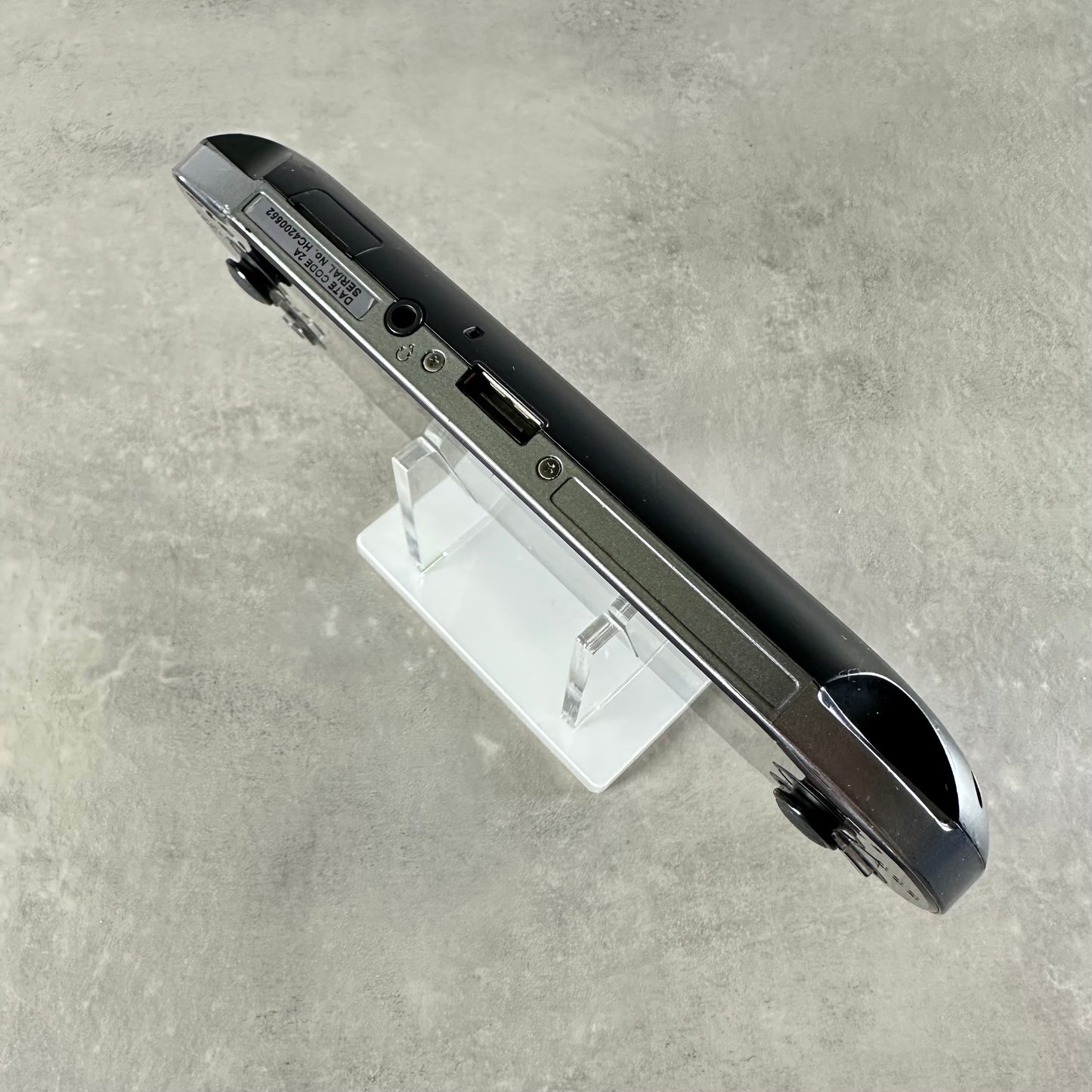 Sony PS Vita OLED | Usato | Completo di Accessori
