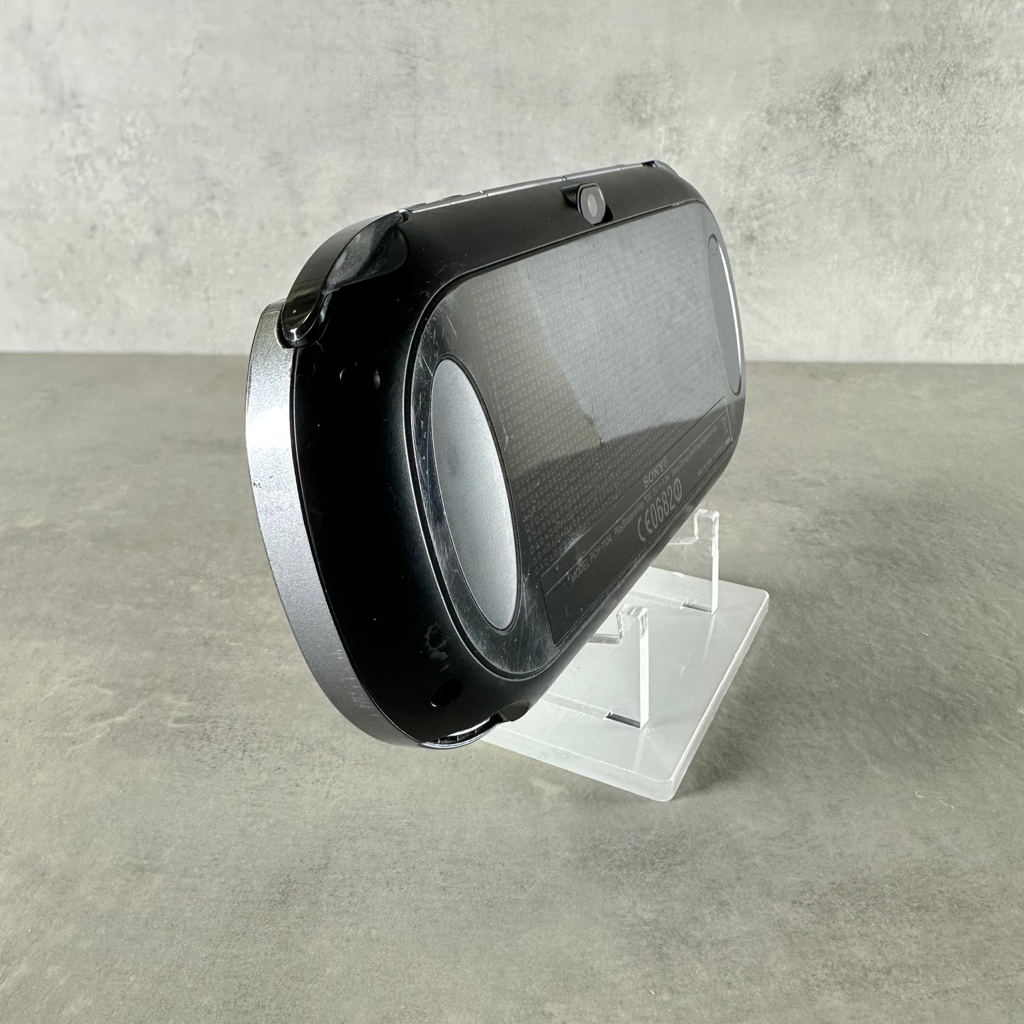 Sony PS Vita OLED | Usato | Completo di Accessori