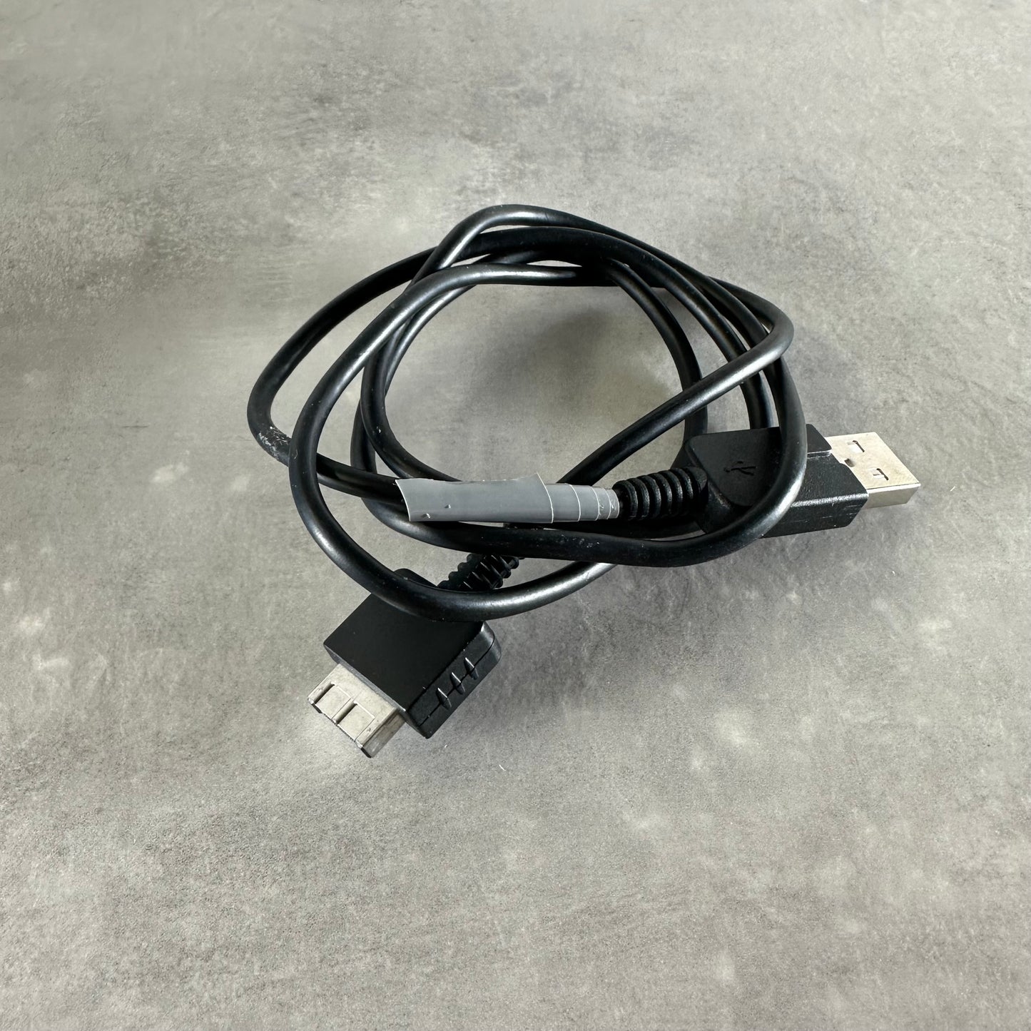 Sony PS Vita OLED | Usato | Completo di Accessori