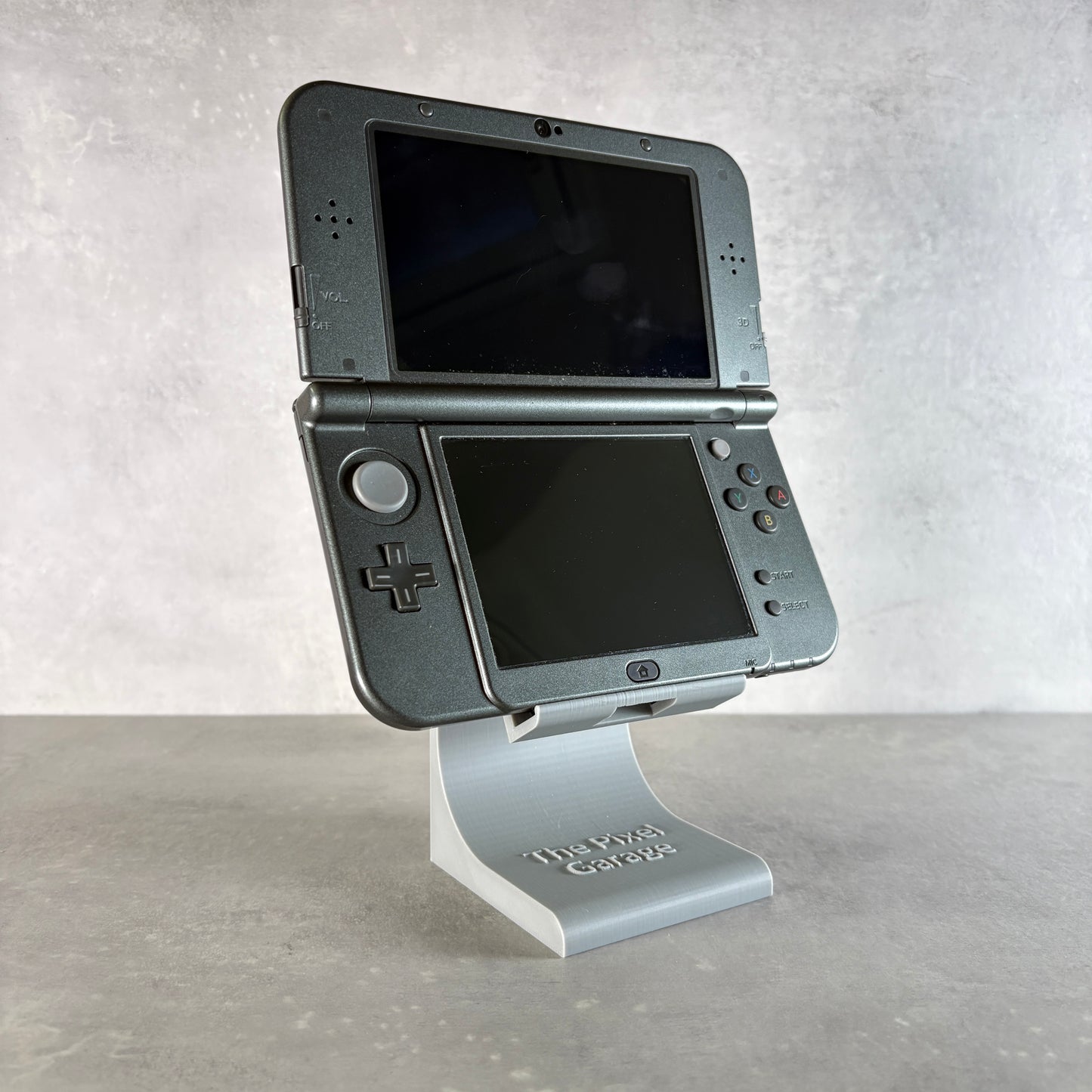 New Nintendo 3DS XL – Grigio Metallico/Nero (Usato) + Caricatore Compatibile