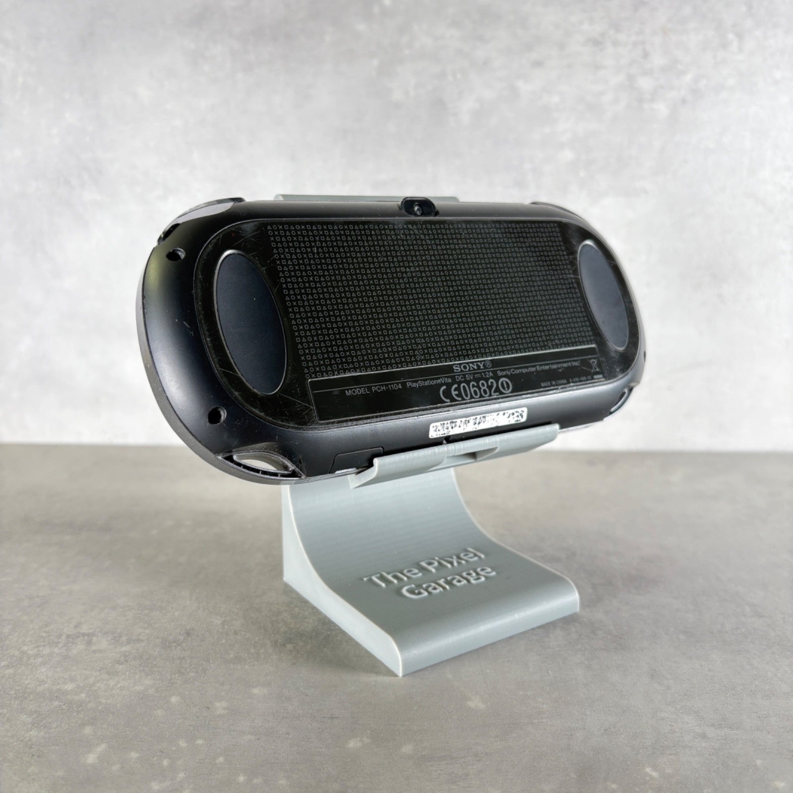 Sony PS VITA OLED PCH-1104 CONSOLE Nero + Caricatore