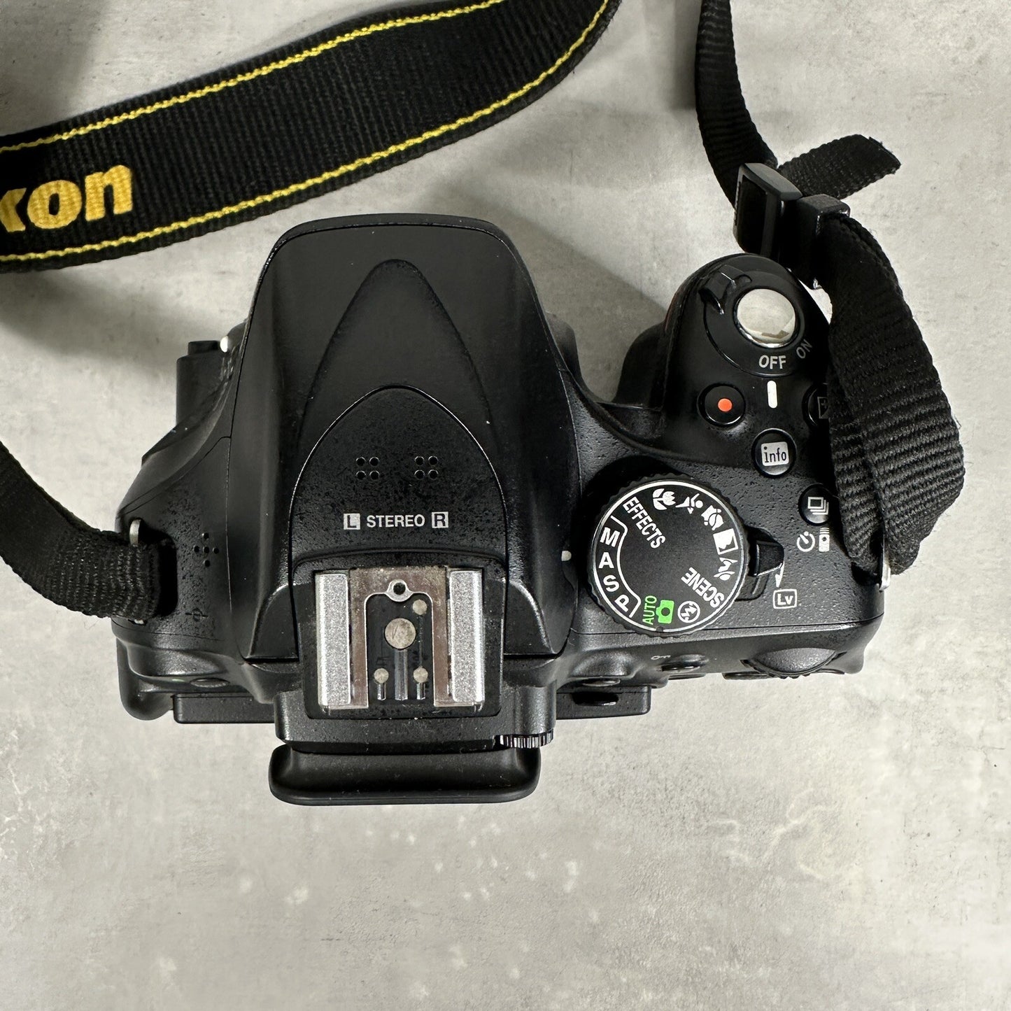 NIKON D5200 FOTOCAMERA REFLEX DIGITALE Nero Originale Completa + Custodia