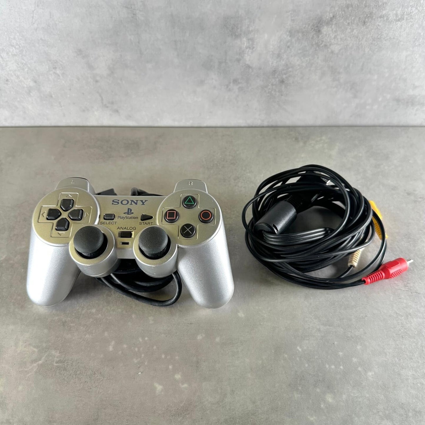 PLAYSTATION 2 CONSOLE Nera PS2 + CONTROLLER + GTA