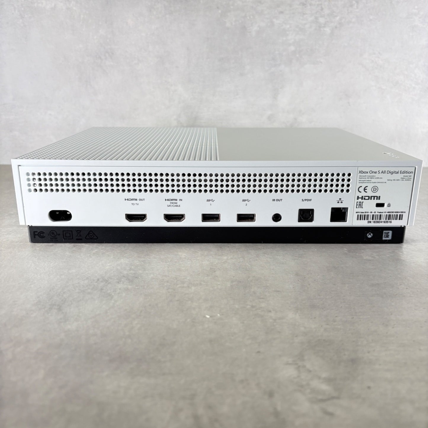 XBOX ONE S ALL DIGITAL CONSOLE Microsoft 1 TB Bianco Con Scatola E CONTROLLER