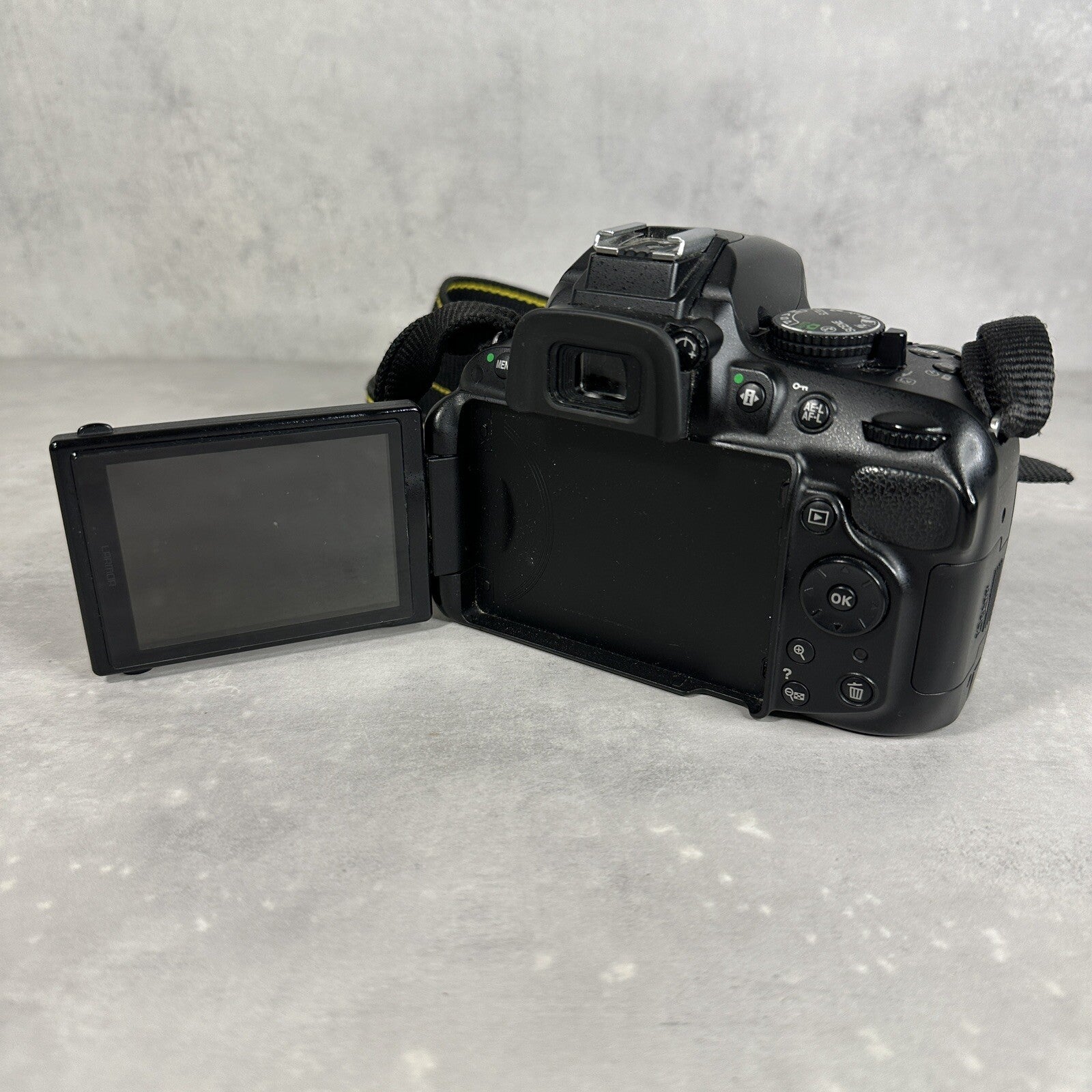 NIKON D5200 FOTOCAMERA REFLEX DIGITALE Nero Originale Completa + Custodia