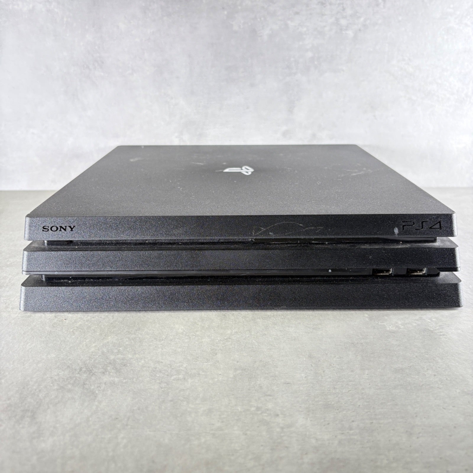 PLAYSTATION 4 PRO 1T CONSOLE Nero CONSOLE PS4 Con 2 CONTROLLER —FIRMWARE 9.04—