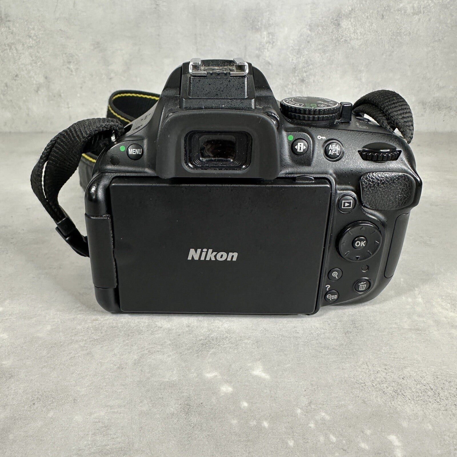 NIKON D5200 FOTOCAMERA REFLEX DIGITALE Nero Originale Completa + Custodia