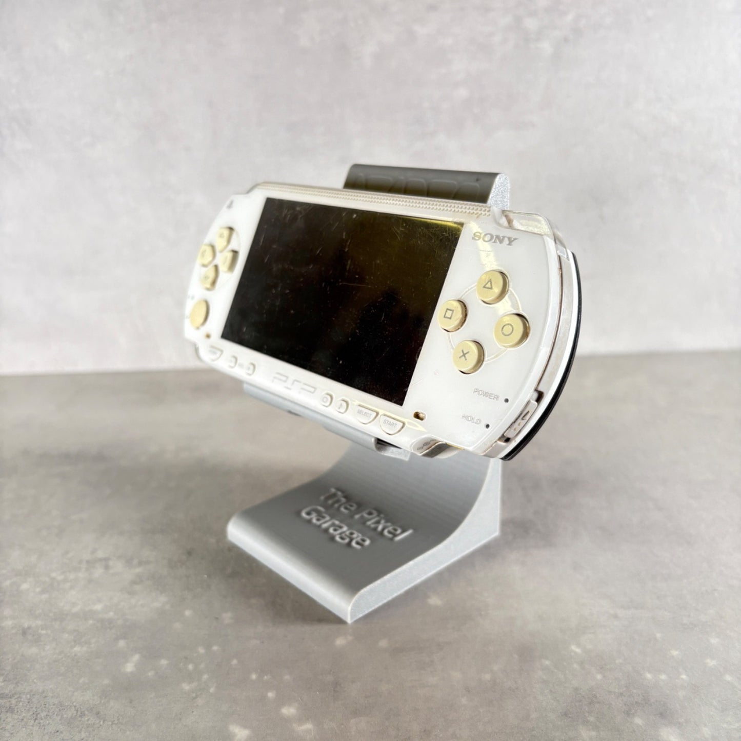 Sony PSP 1004 Bianco PLAYSTATION CONSOLE Con Caricatore E Giochi