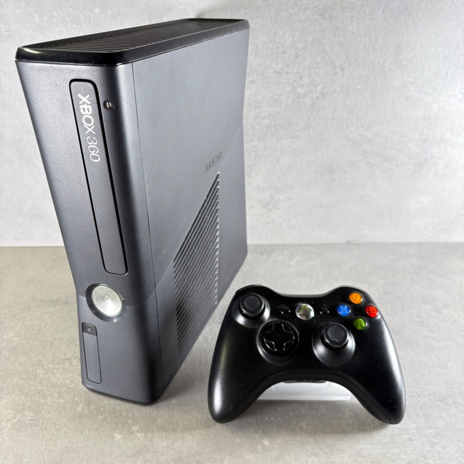 XBOX 360 S CONSOLE Microsoft + Cavi e CONTROLLER