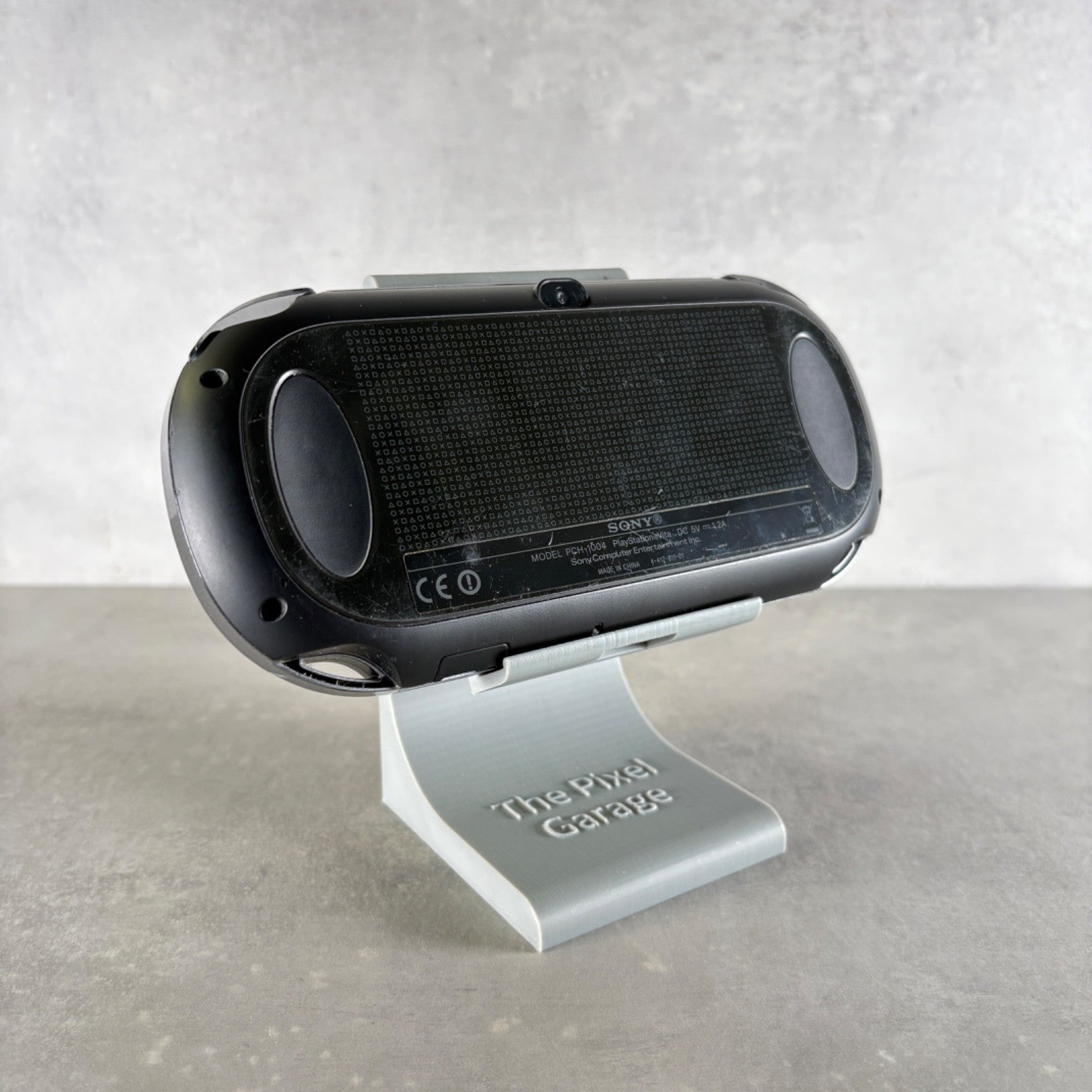 Sony PS VITA OLED PCH-1004 Nero  Console + Caricatore