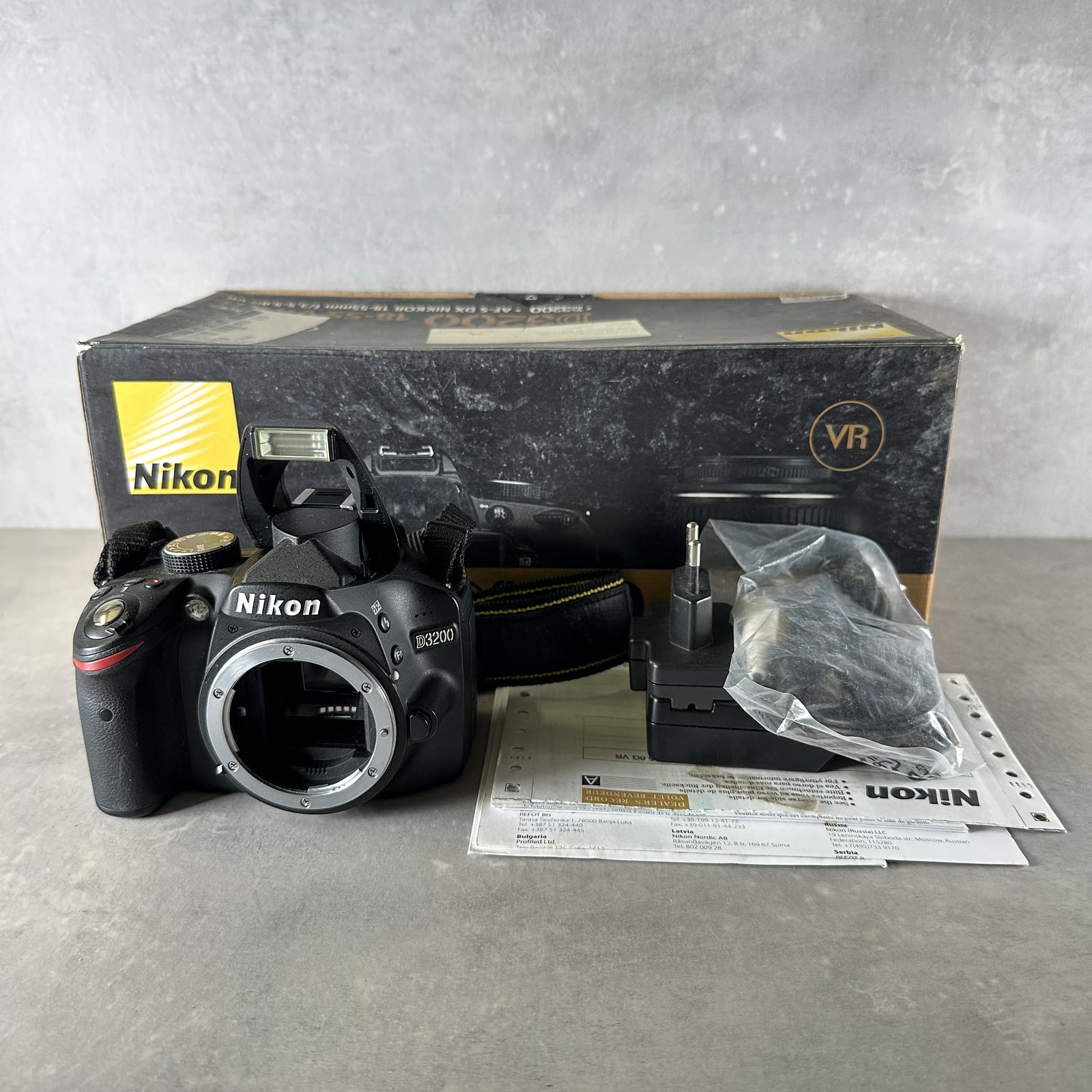 NIKON D3200 FOTOCAMERA Nero CORPO MACCHINA Con Accessori E Scatola