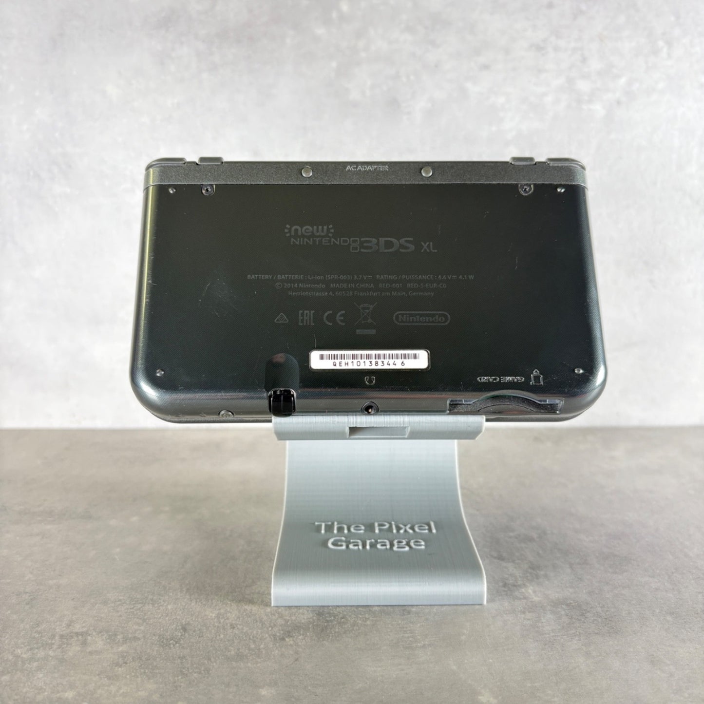 NEW NINTENDO 3DS XL CONSOLE Grigio/Nero + Caricatore E Giochi Kirby / Mario