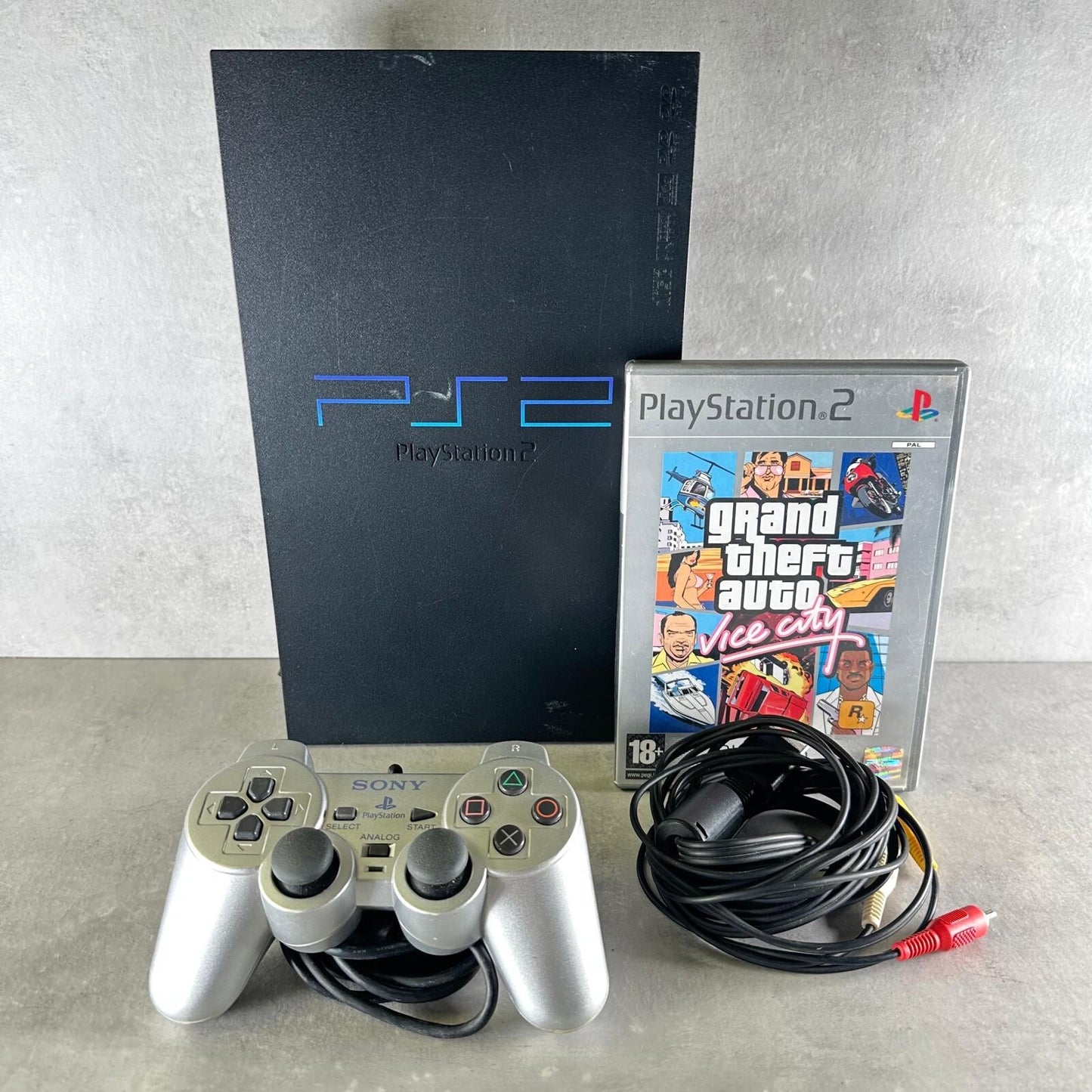 PLAYSTATION 2 CONSOLE Nera PS2 + CONTROLLER + GTA