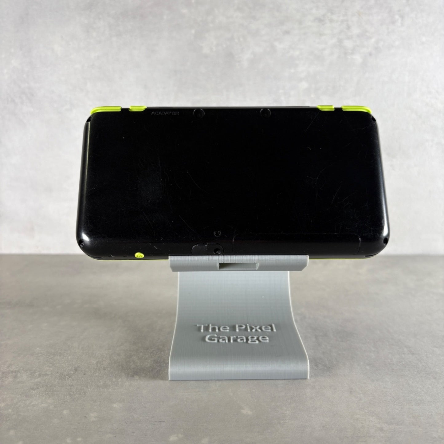 NEW NINTENDO 2DS XL CONSOLE Verde MARIO KART Edition + Caricatore e Gioco