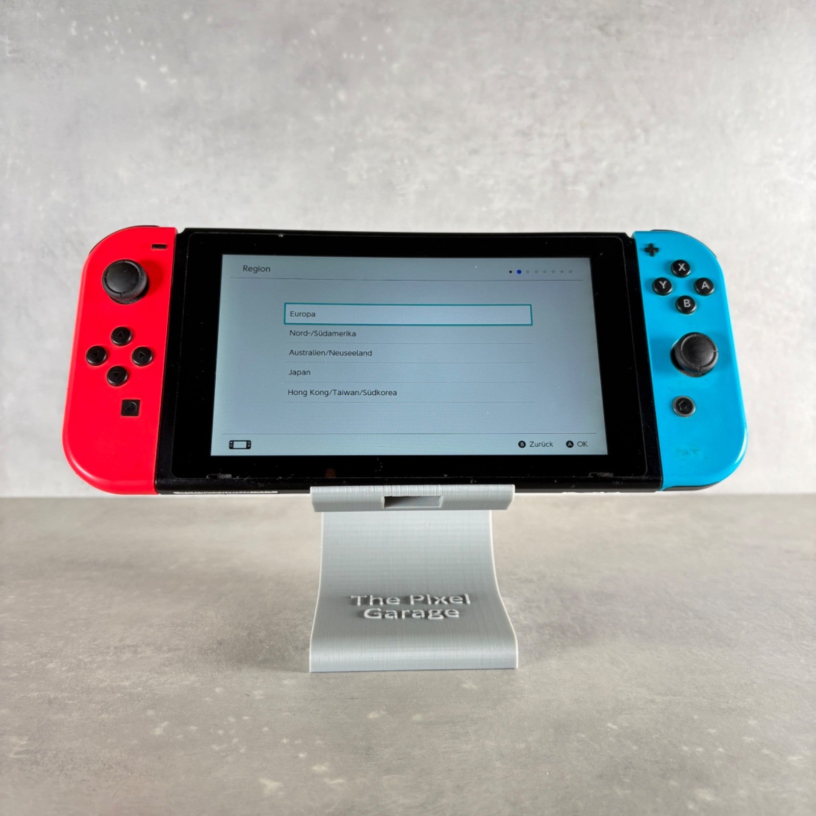 NINTENDO SWITCH CONSOLE Blu e Rosso SOLO Console + Dock Station