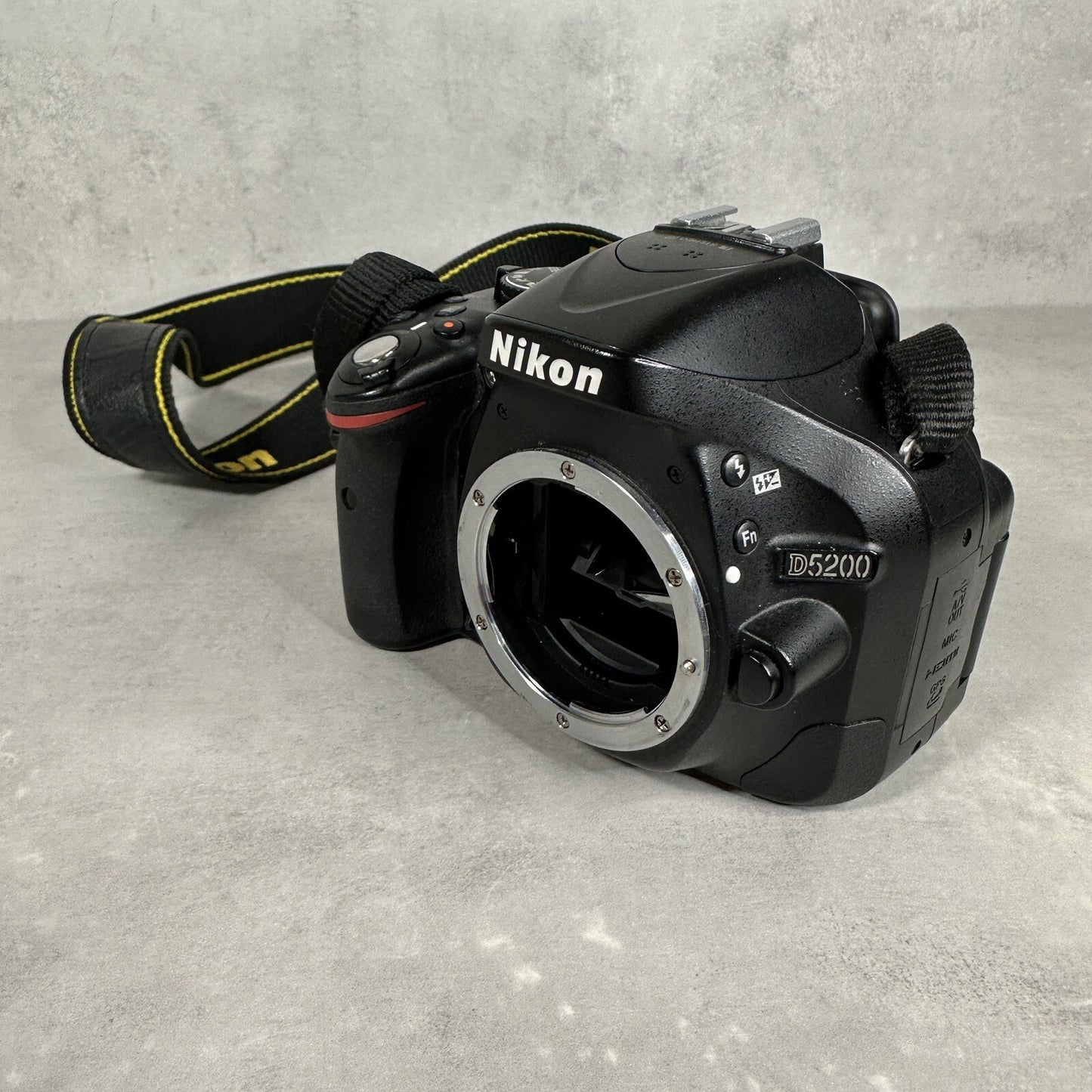 NIKON D5200 FOTOCAMERA REFLEX DIGITALE Nero Originale Completa + Custodia