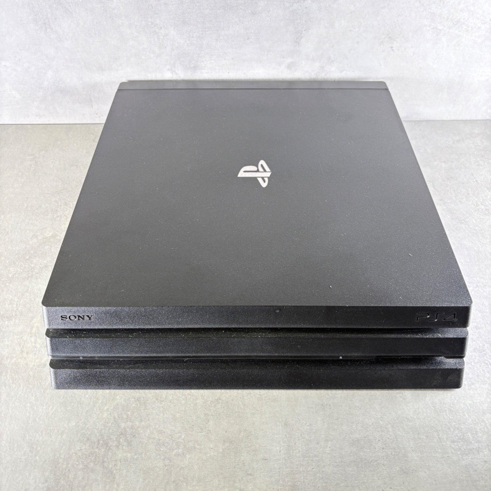 PLAYSTATION 4 PRO 1TB CONSOLE Nero Con Cavi e CONTROLLER —FIRMWARE 10.50—