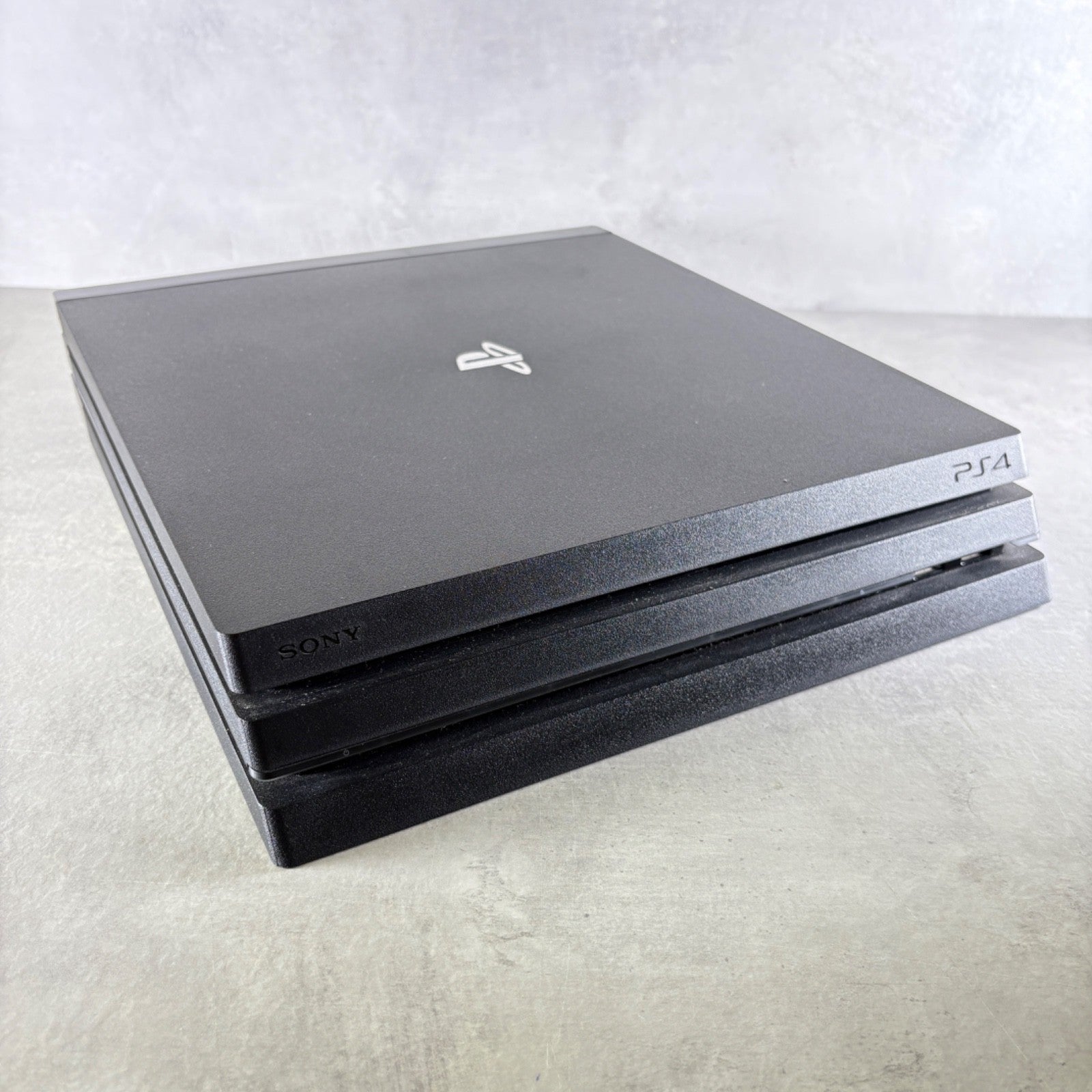 PLAYSTATION 4 PRO 1TB CONSOLE Nero Con Cavi e CONTROLLER —FIRMWARE 10.50—