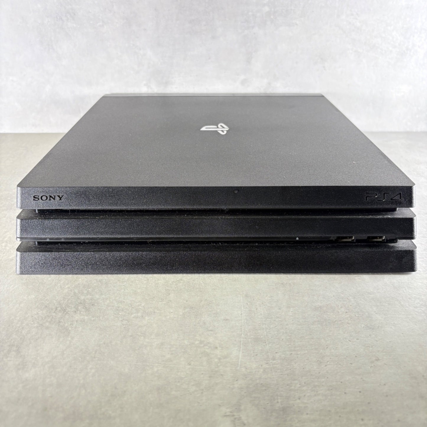 PLAYSTATION 4 PRO 1TB CONSOLE Nero Con Cavi e CONTROLLER —FIRMWARE 10.50—