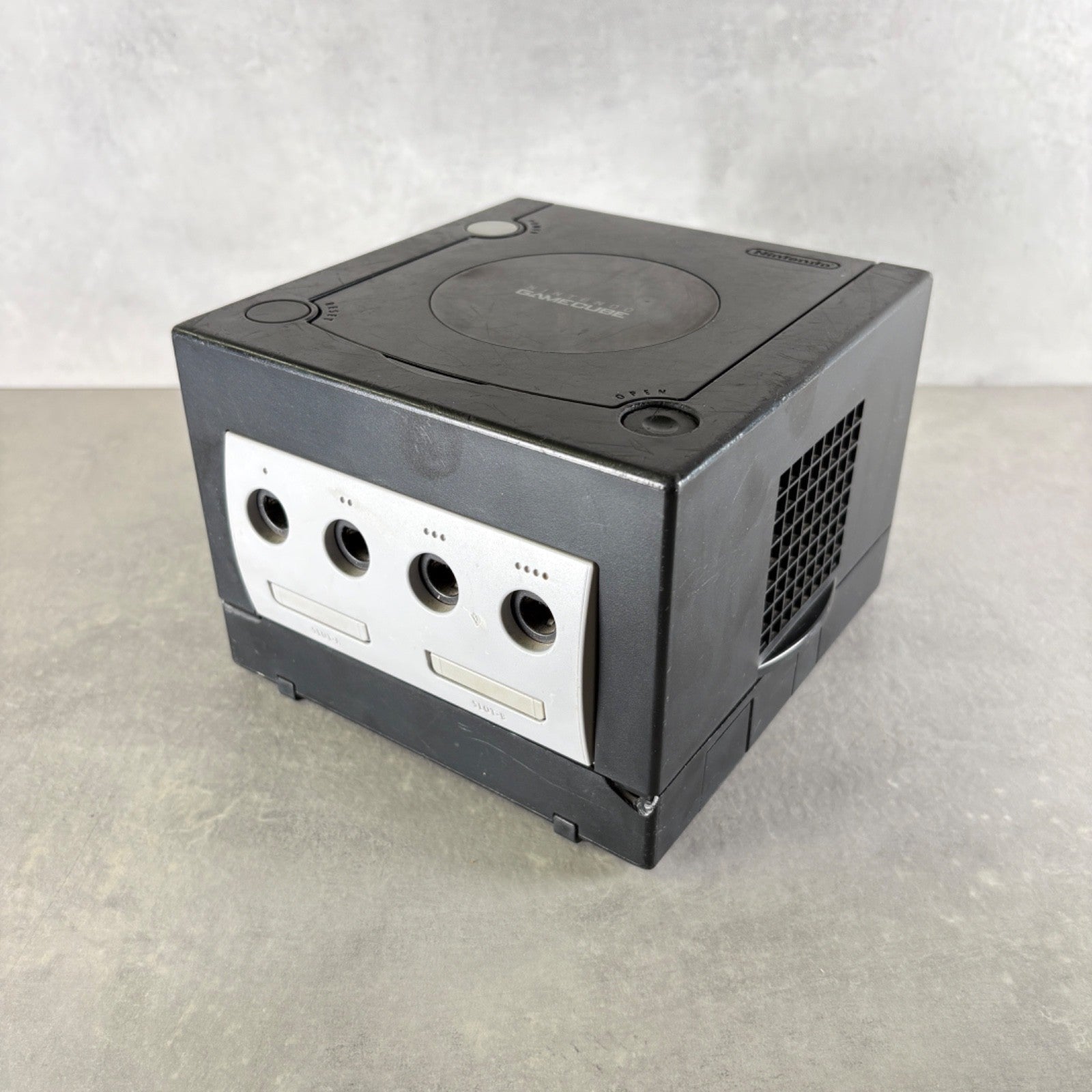 NINTENDO GAMECUBE CONSOLE Nero Con CONTROLLER + CAVI