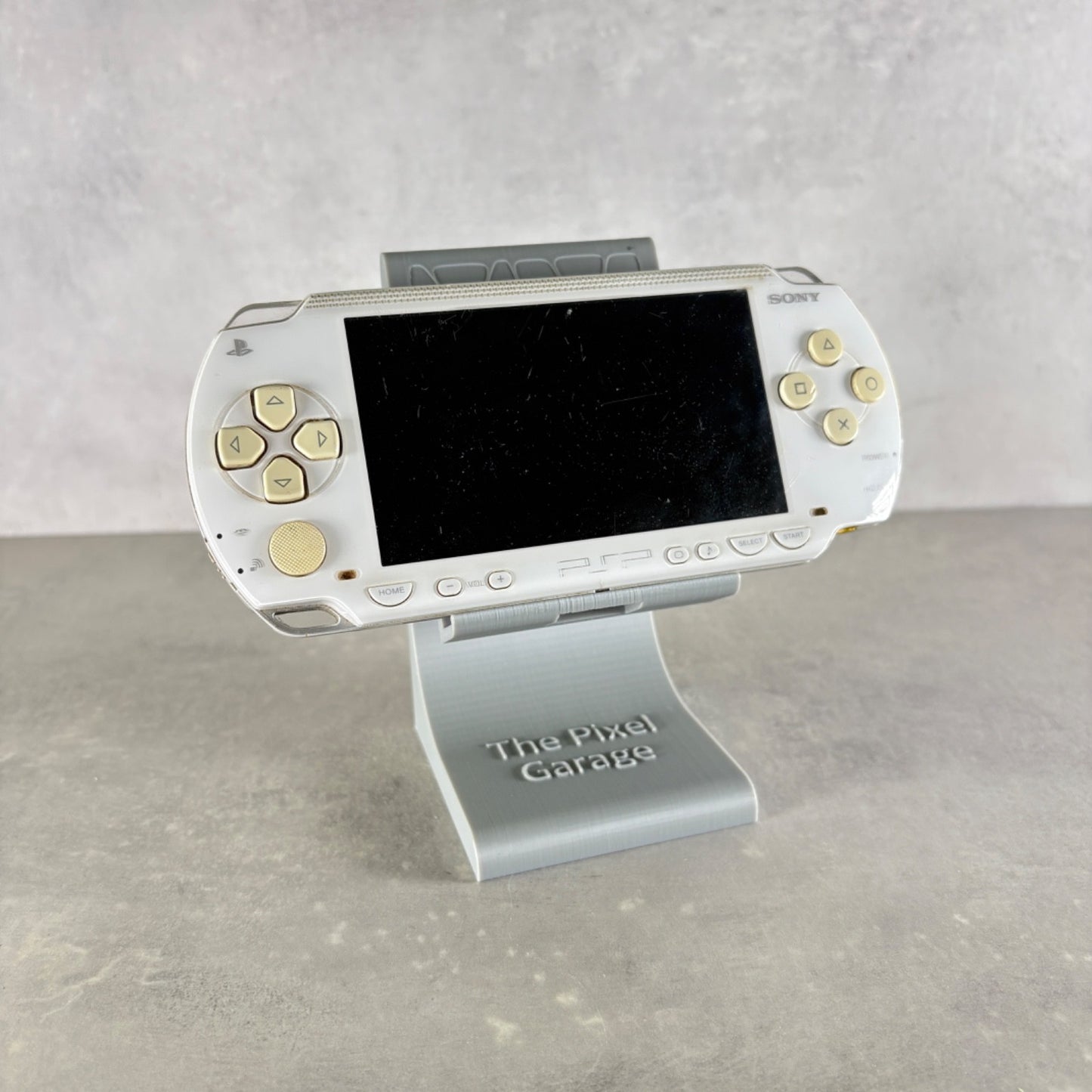 Sony PSP 1004 Bianco PLAYSTATION CONSOLE Con Caricatore E Giochi