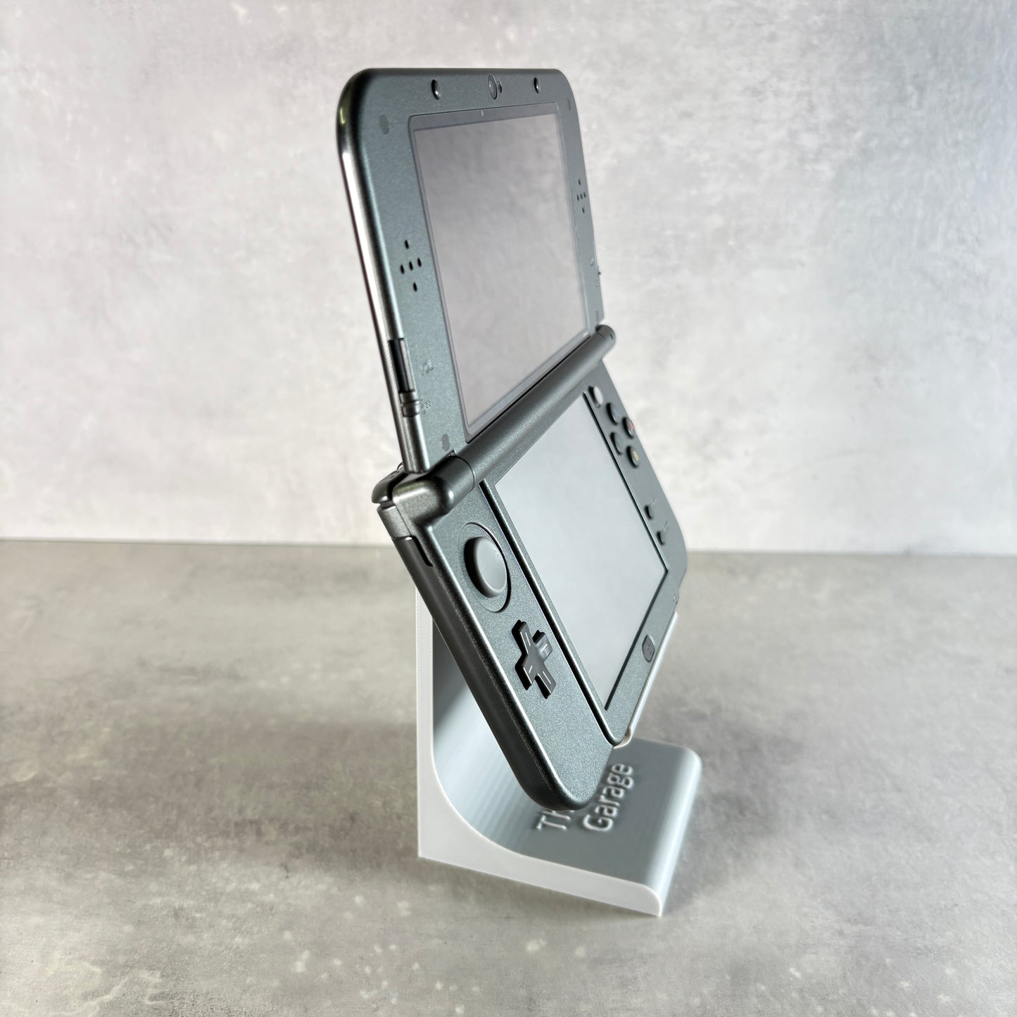 New Nintendo 3DS XL – Grigio Metallico/Nero (Usato) + Caricatore Compatibile