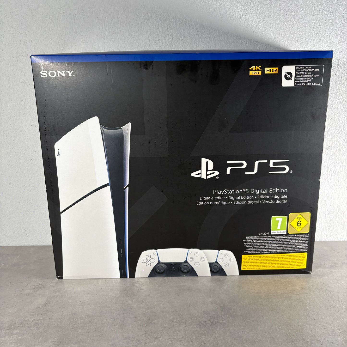 PLAYSTATION 5 CONSOLE DIGITAL Edition SLIM 825 GB PS5 + Controller e 10 GIOCHI